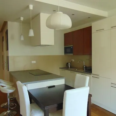 Apartment Stawki 8 *